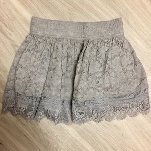 NWT Abercrombie and Fitch Gray Lace Mini Skirt